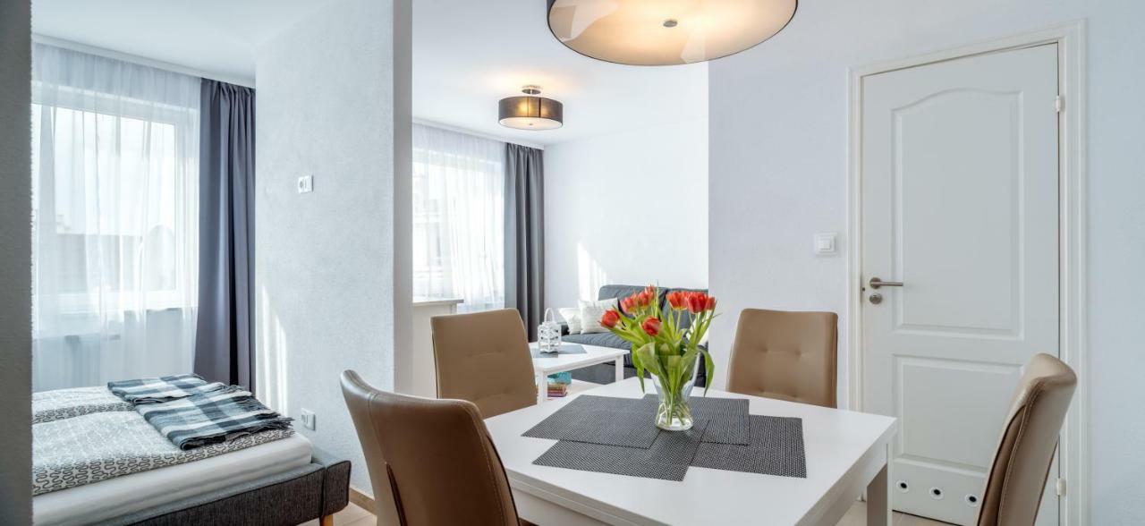 Apartamenty Navigator-Port โควอบเซก ภายนอก รูปภาพ
